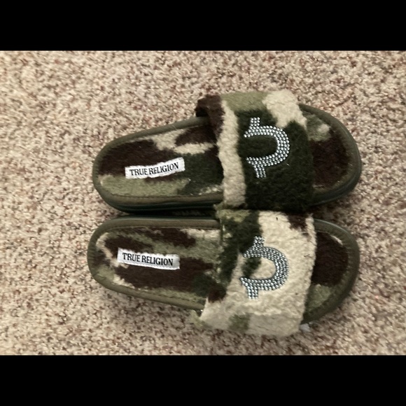 True Religion Shoes - True Religion slippers